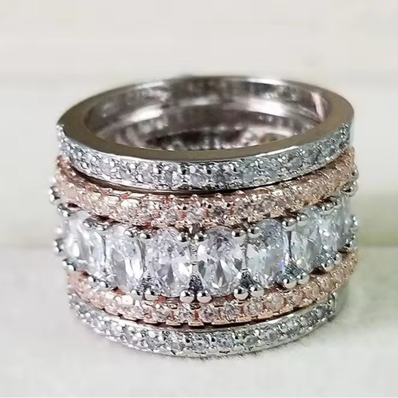 18k Plated Silver and Gold Women's Ring - Picture 3 of 3